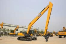 XCMG Official excavators XE270DLL China new long reach boom arm hydraulic crawler excavator for sale